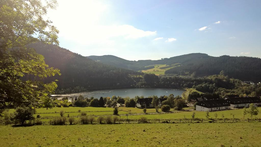 Hotel Suedhang Niedersfeld Bagian luar foto