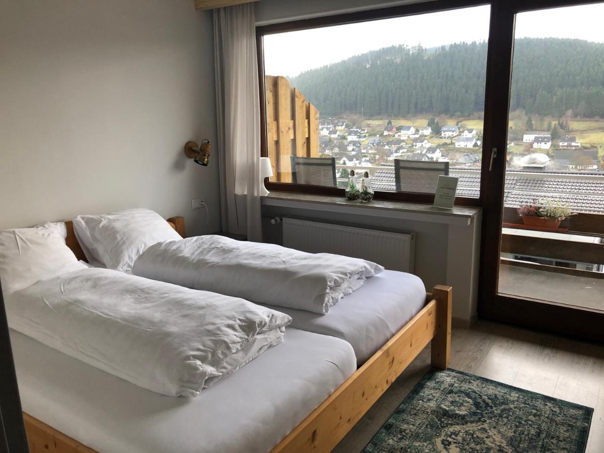 Hotel Suedhang Niedersfeld Bagian luar foto